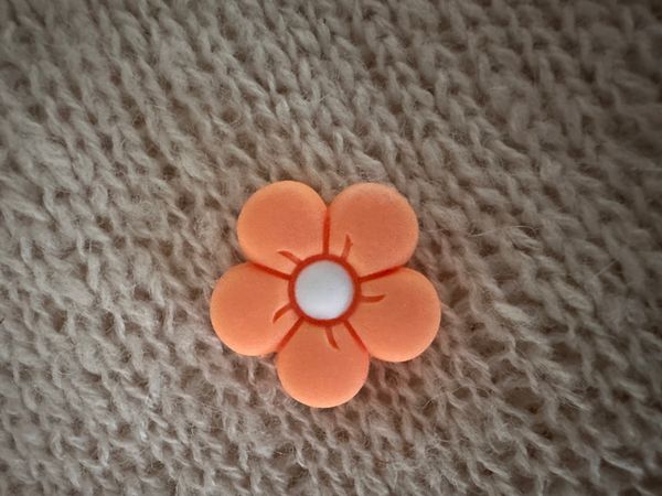 Hovedbilde Maskestopper Stor blomst Ferskenfarget